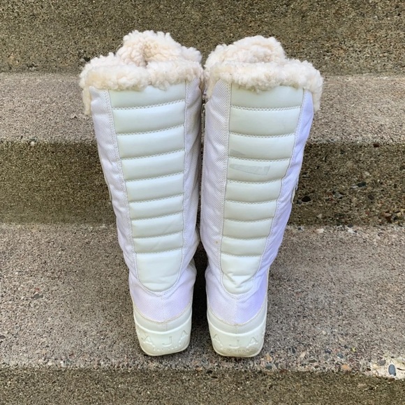 Pajar White Winter Boots with Cream Fur 10 - Picture 5 of 11